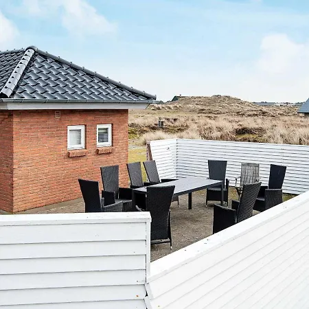 Modern Holiday Home With Garden In Fan Holiday home *